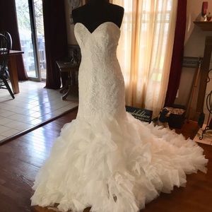 Allure Bridal Gown - Style 9254 - Ivory - Size 14